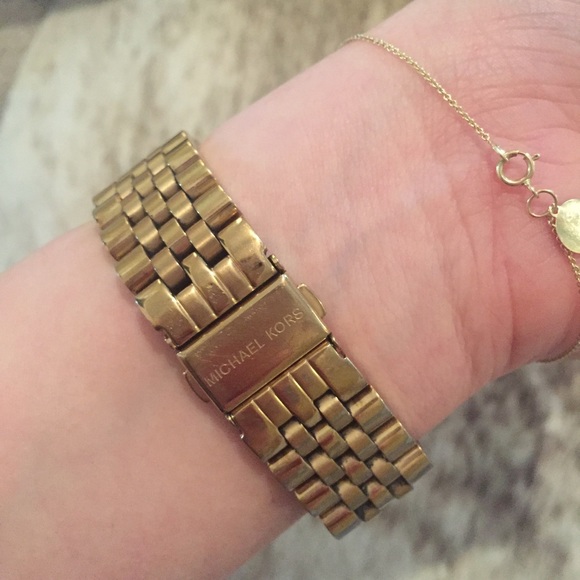 Michael Kors gold watch - Picture 4 of 4