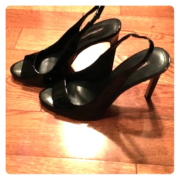 BCBG pumps