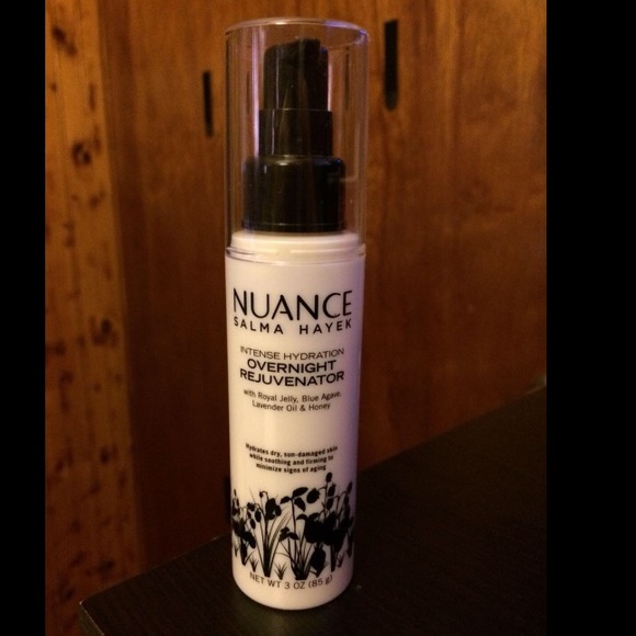 Nuance By Salma Hayek Overnight rejuvenator 3 oz❗️