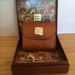 Dooney & Bourke leather wallet