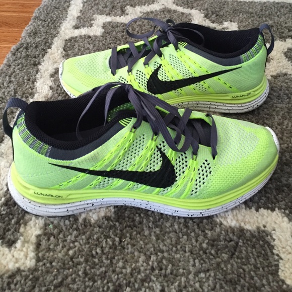 Nike FlyKnit Lunarlon Neon green