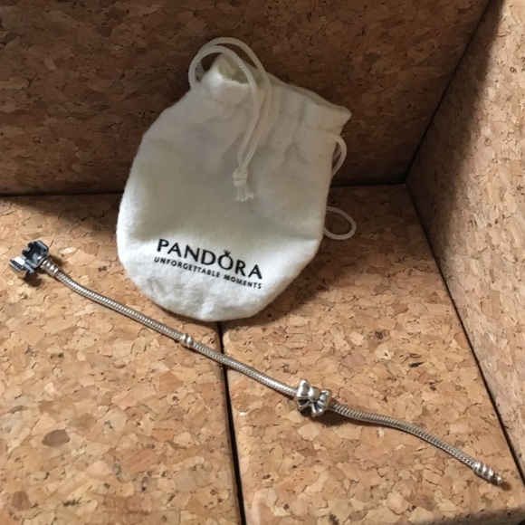 Pandora bracelet 7 in long with Pandora bow charm - Picture 3 of 3