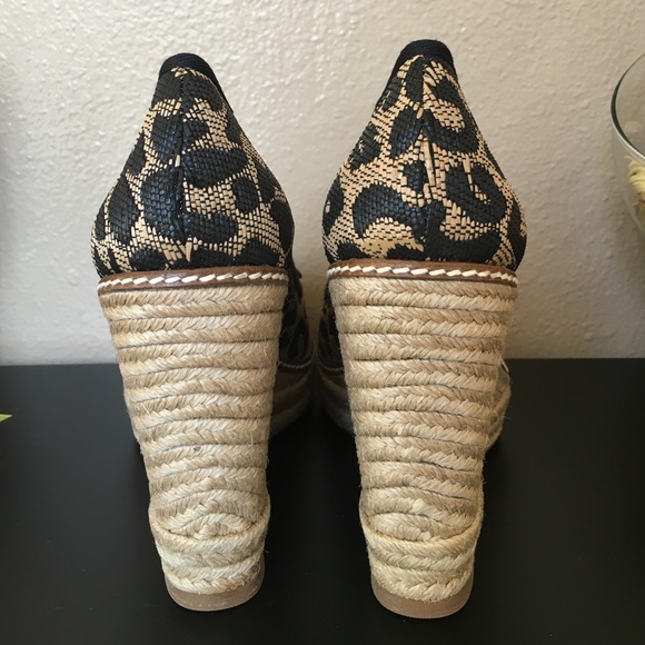 BNWB- Tory Burch Jackie Espadrille Leopard wedges - Picture 4 of 4