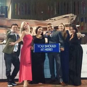 Meet your Posher, Ej