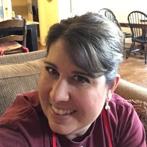 Meet your Posher, Laura