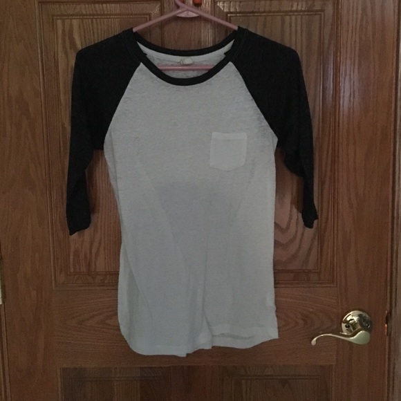 Forever 21 Baseball Shirt Size Small