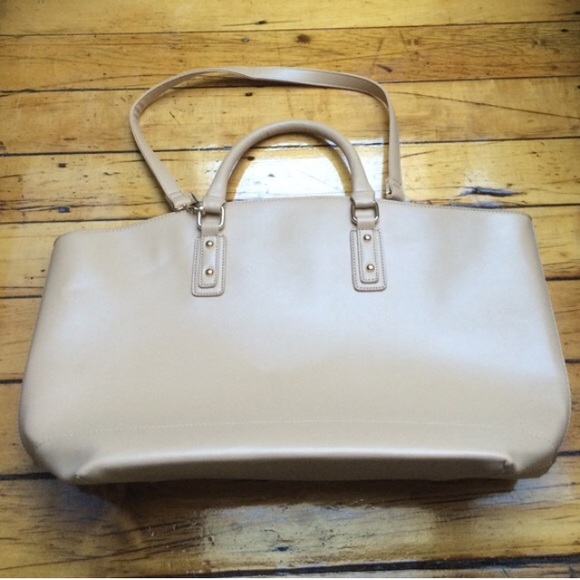 New listing* Tan JustFab bag