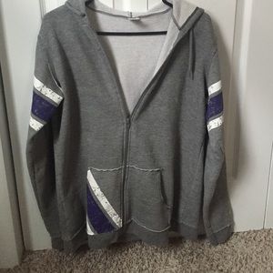 Gray zippered sweatshirt