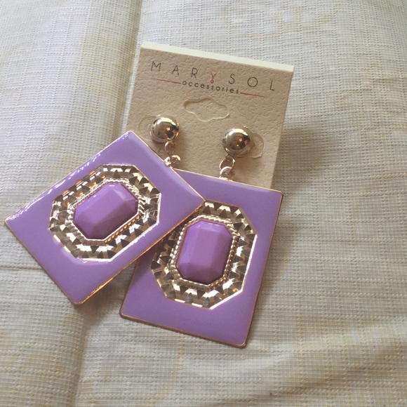 Purple Earrings ✨JUST IN✨