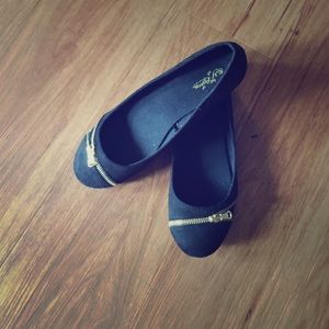Black zipper flats