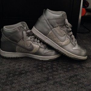 Chic high-top Nike's :)