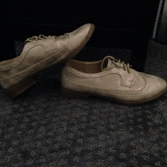 Adorable oxfords!!:)