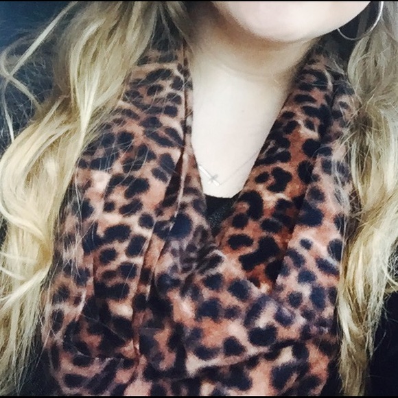 Cheetah scarf!