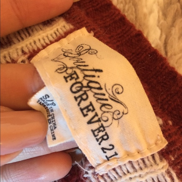 Sweater - Picture 3 of 3