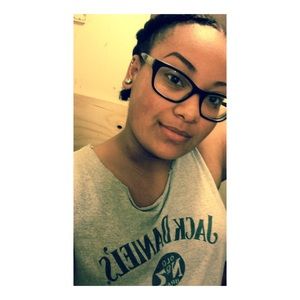 Meet your Posher, Kyla