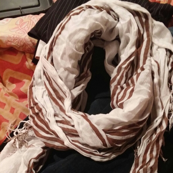 Comfy linen scarf