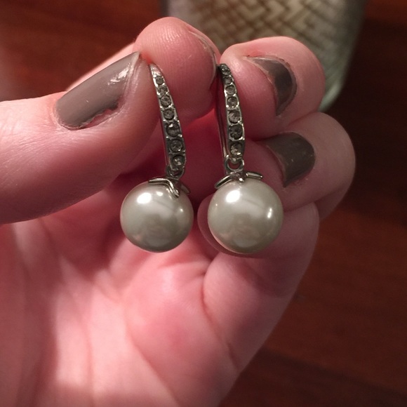 Stella and Dot pearl earrings with czs