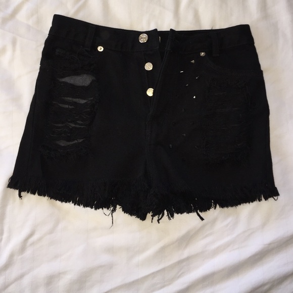 New Brandy Melville Studded Black Shorts - Picture 1 of 4