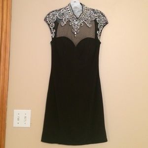 Cocktail/homecoming dress