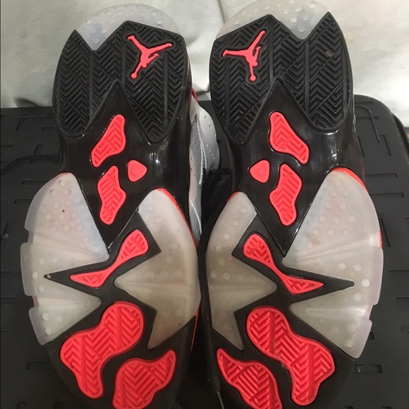 Never worn, Nike Jordan's - Picture 4 of 4