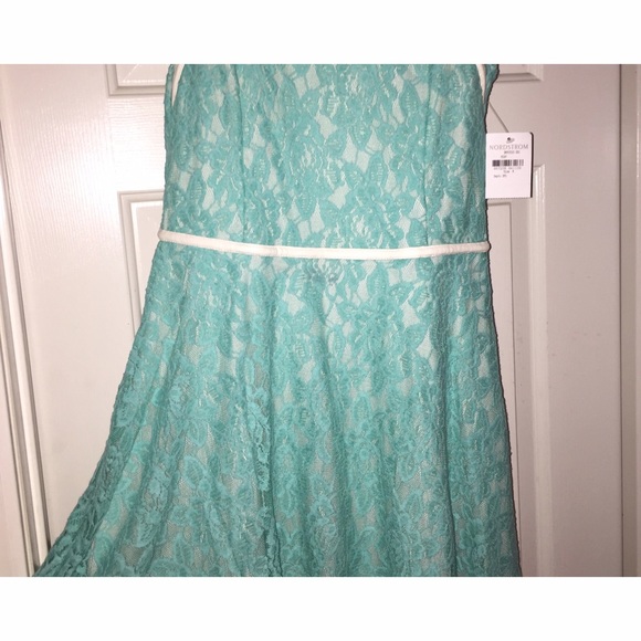 LACE DRESS - Picture 2 of 4