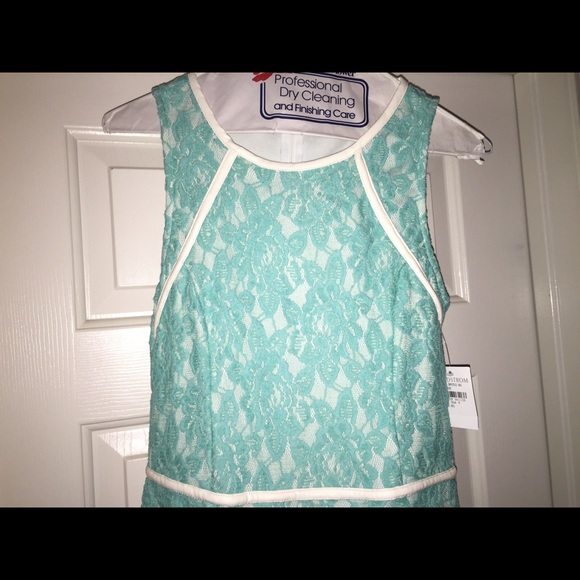 LACE DRESS - Picture 4 of 4