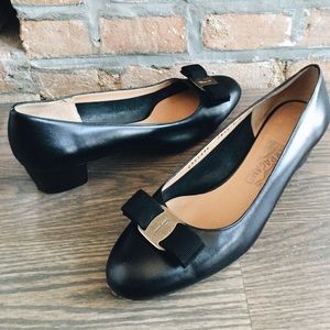 Salvatore Ferragamo Vara heel