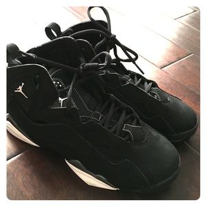 Air Jordan AJ 7 true flight black grey color