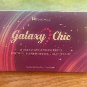 The Galaxy Chic eyeshadow palette by BH Cosmetics
