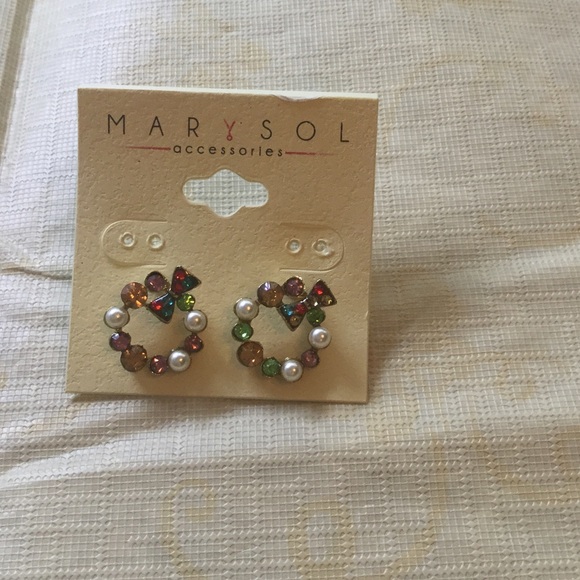 Beautiful wreath earrings 💕NEW💕