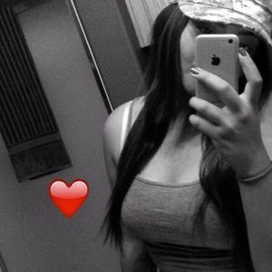 Meet your Posher, Elena