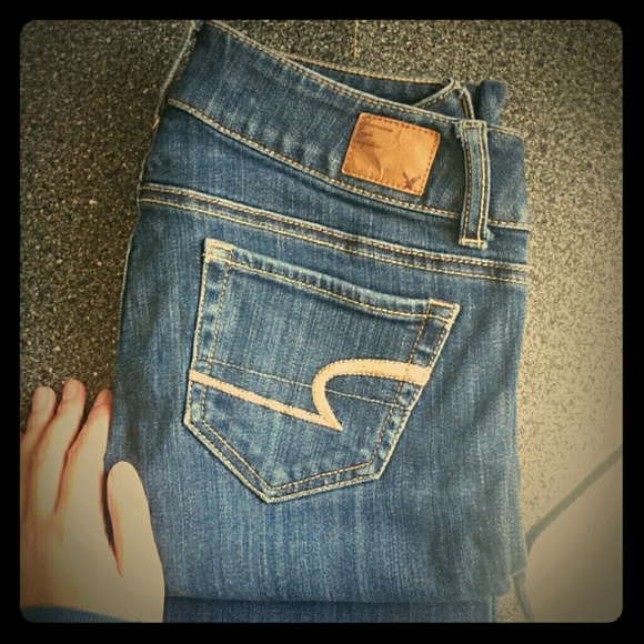 2 for 1 deal!!American eagle/Aero jeans size 00