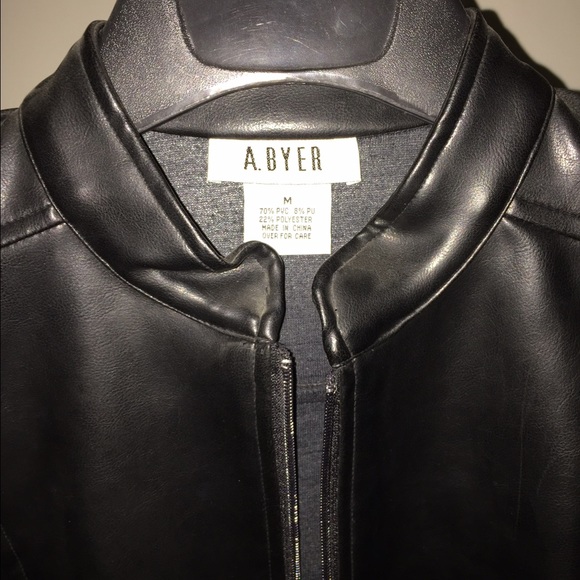 Leather jacket! - Picture 2 of 2