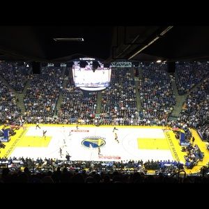 Meet your Posher, Perry