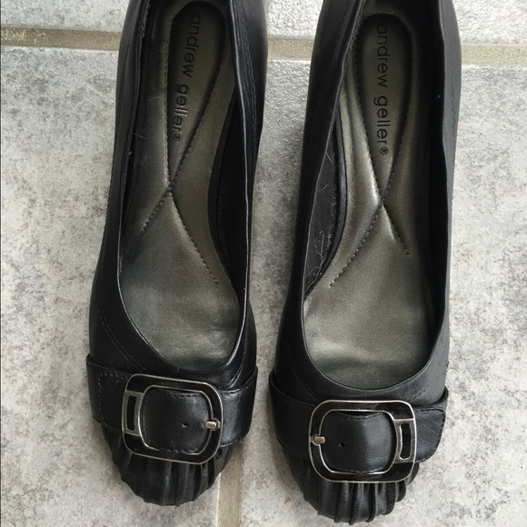 Black Leather Pumps with Wedge Heels