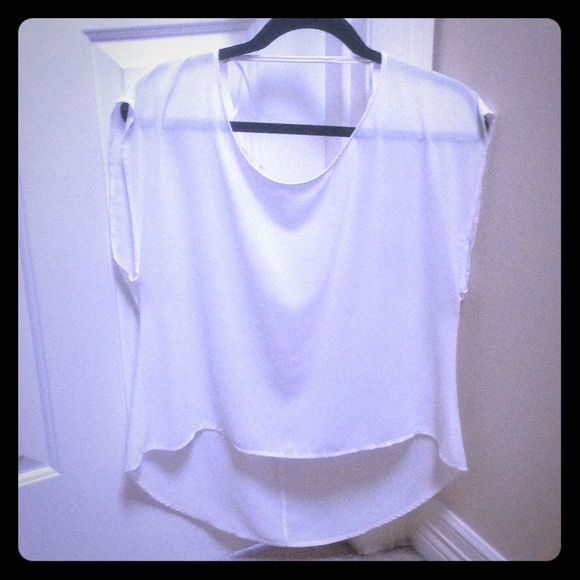 Ro & De size small, 100% polyester. NEW with tags.