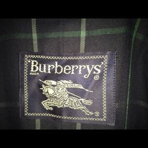 Burberrys' great condition size 4 XTRA LONG trench