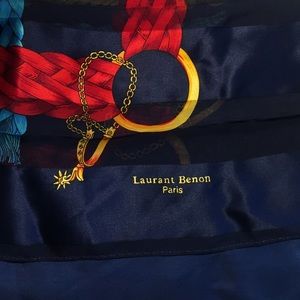 100%silk LAURANT BENON SCARF✨✨