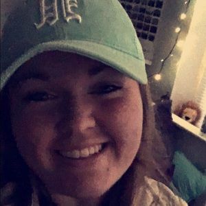 Meet your Posher, Abigail