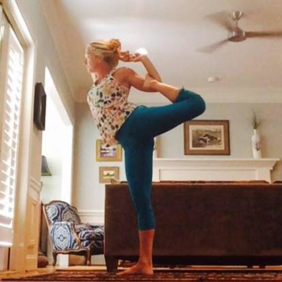 Meet your Posher, Jolee