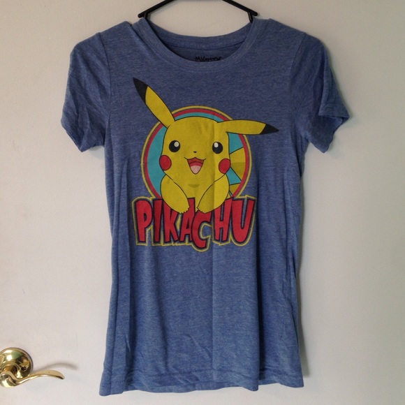 Hot Topic Tops - 🎉 2 for 13 - Vintage Gamer Style Pikachu Shirt