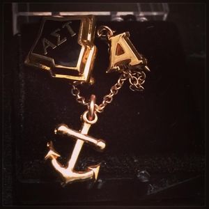 Meet your Posher, Simone