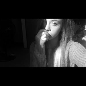 Meet your Posher, Abbie