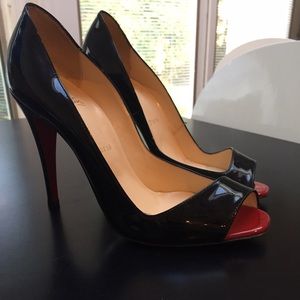 Christian Louboutin Kadreya Pumps