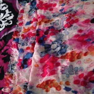 Gap multi color scarf