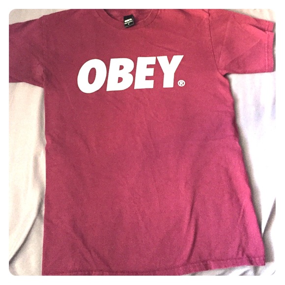T-shirt obey