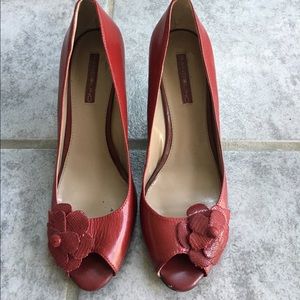 Super Cute Open Toe Leather Pumps