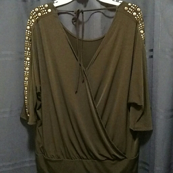 🔷RESERVED🔷 Rock & Republic Convertible Stud Top - Picture 3 of 4