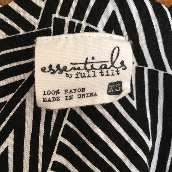 Tank Top from Pac Sun - Picture 2 of 2