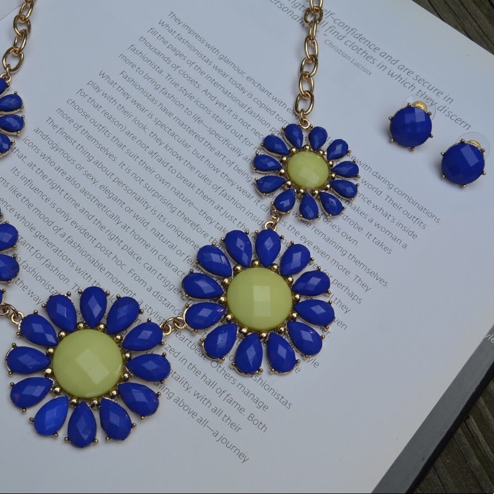 Necklace and earrings set flower pattern AB01 - Picture 4 of 8